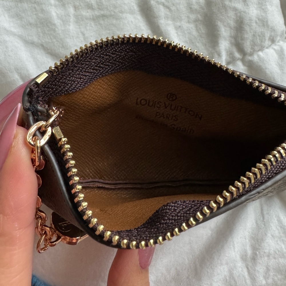 Brown Monogram LV Key Pouch - Picture 3 of 3